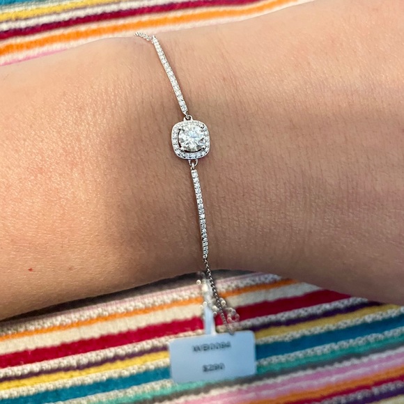 Moissanite Solitaire With Square Halo Adjustable Chain Bracelet in 925 Silver - Picture 7 of 7